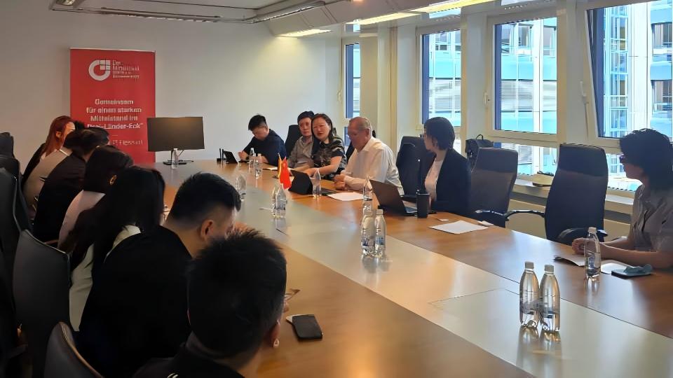 BVMW Facilitates Sino-German Economic and Trade Cooperation: Sichuan Chamber of Commerce Entrepreneurs Delegation Visits Germany